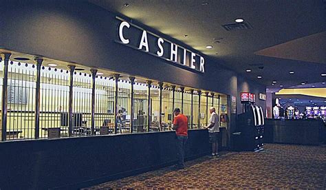 Casino Cashier: Role, Responsibilities, and Career Path in the Gambling Industry
